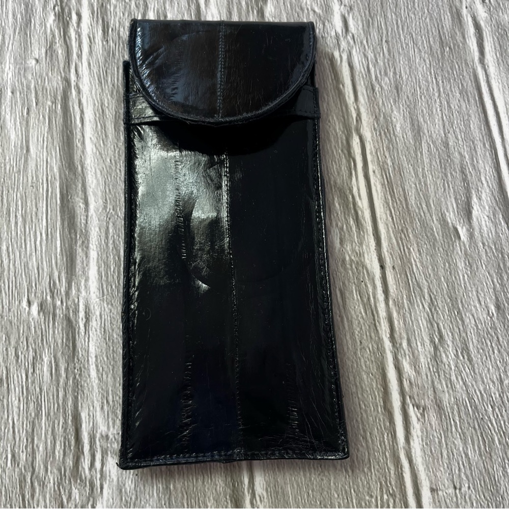 Eel Skin Navy Eyeglass Soft Case Holder